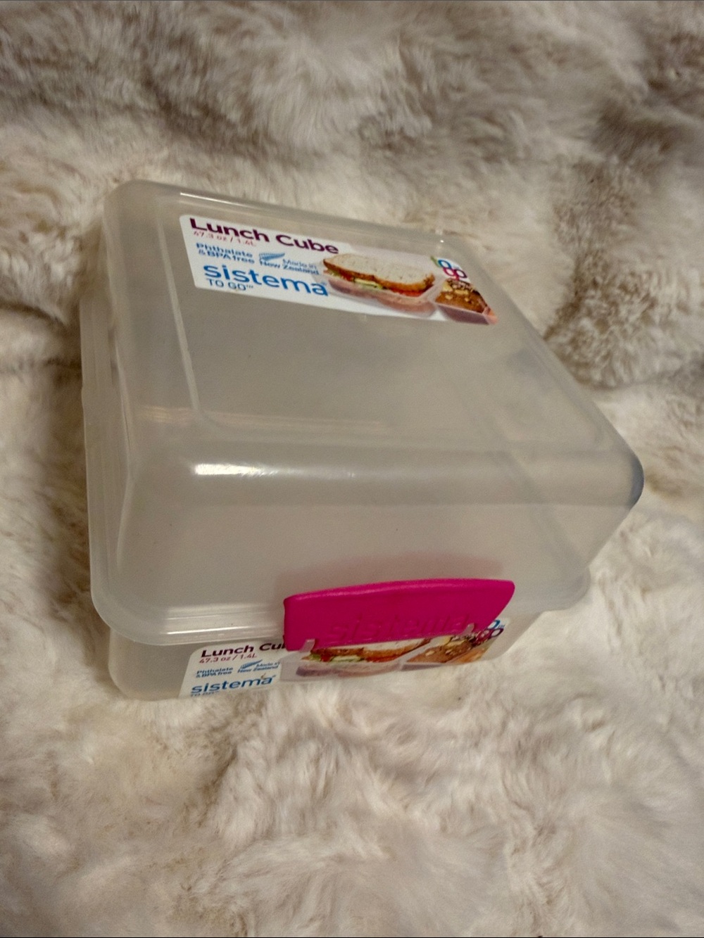 Sistema Translucent Bento Food Storage Box with Pink Latch